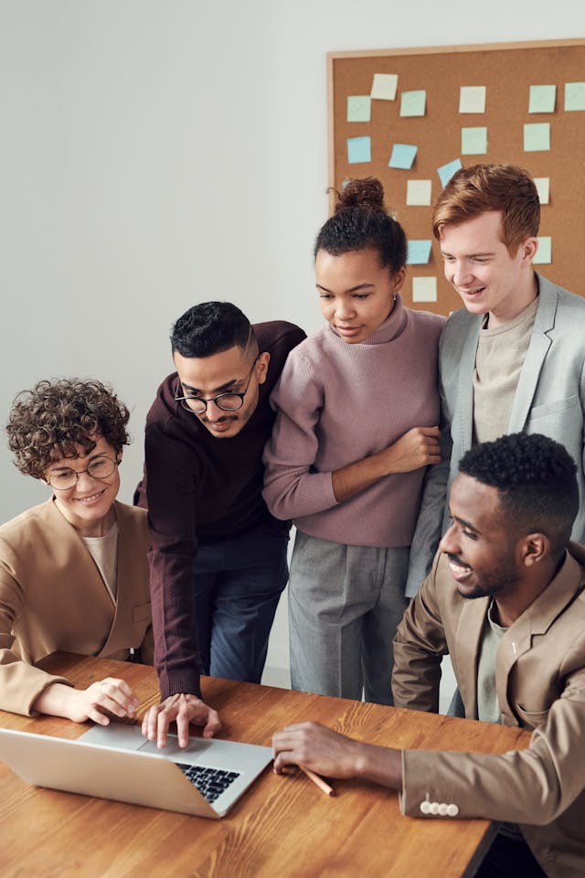 Going Beyond E-commerce: Digitizing Complex Solution Sales highlights
